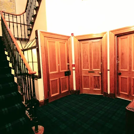 Airdenair Guest House-3